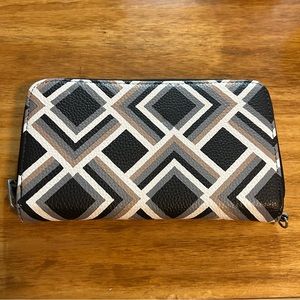 Thirty one | deco diamond all about the Benjamin’s full zip wallet
